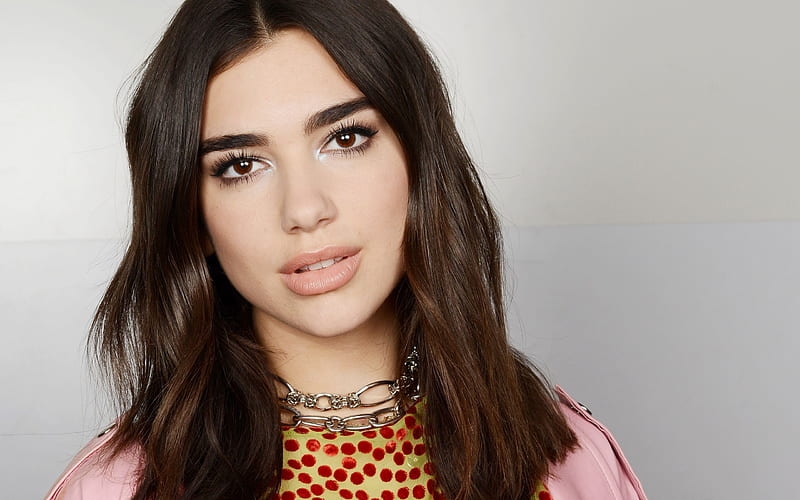 Dua Lipa, Samsung'un davayı düşürme talebine karşı çıktı
