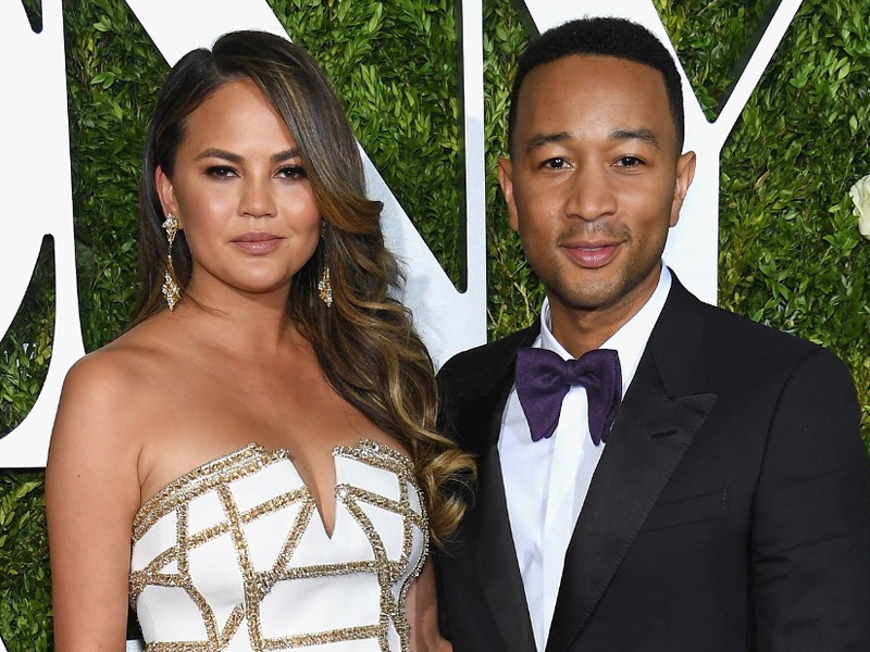 John Legend Esinin 3 Kere Hamile Olmasini Karantina Surprizi Olarak Degerlendirdi Haberler Power Fm