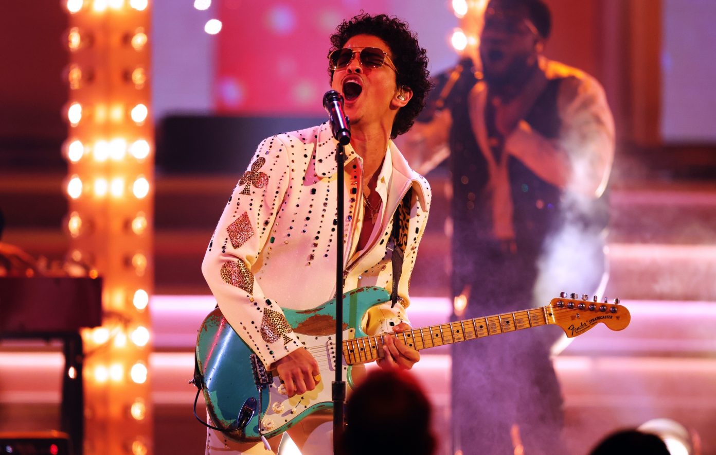 Bruno Mars, 2026 dünya turnesine yeni tarihler ekledi