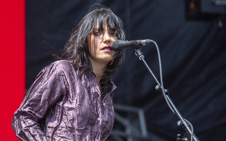 Sharon Van Etten turneye çıkıyor.