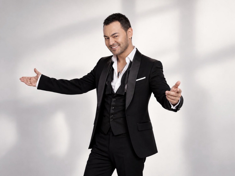 Serdar Ortaç yeni single'ı Kal Be Gönlüm'ü yayınladı
