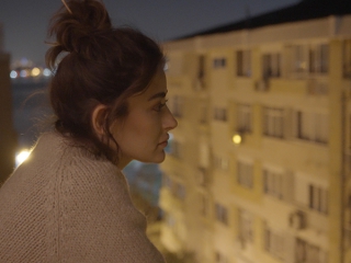 Melek Mosso, Üçlemenin İkinci Şarkısını Yayınladı: 'Ağlarsam'