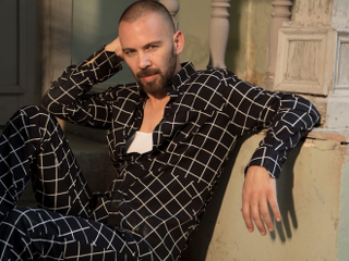 Berksan'ın merakla beklenen yeni single çalışması \"Platonik\" yayımlandı.