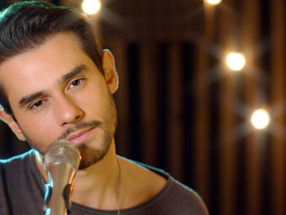 Cem Belevi'nin Buz Yanığı Bu Kez Akustik!