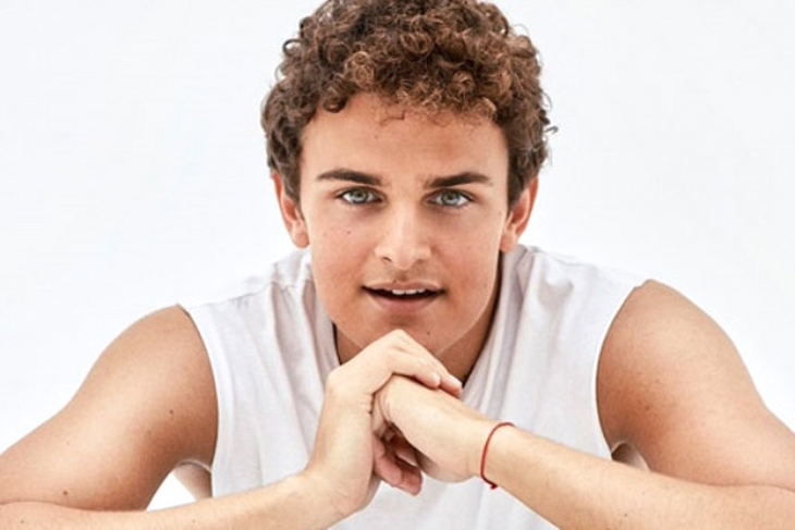 Cem Yenel 'Çok Aşığım'