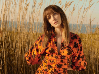 ceren gundogdu dan yeni bir single beni eve gotur muzik haber powerturk ceren gundogdu dan yeni bir single beni eve gotur muzik haber powerturk