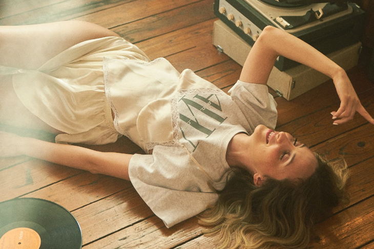 Ceren Gündoğdu'dan Yeni Video Klip 'Telefon'