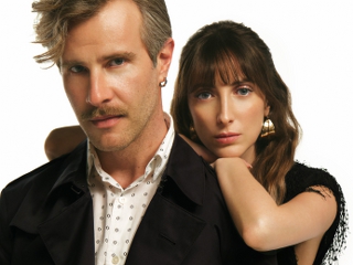 Ceren Gündoğdu Ve Özgür Çevik'ten \"Tutsak\"