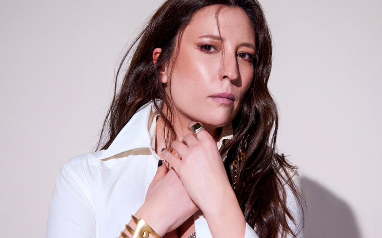 Ceynur'dan Katy Perry Onaylı  Yepyeni Single Çalışması \"Masum Günah\"