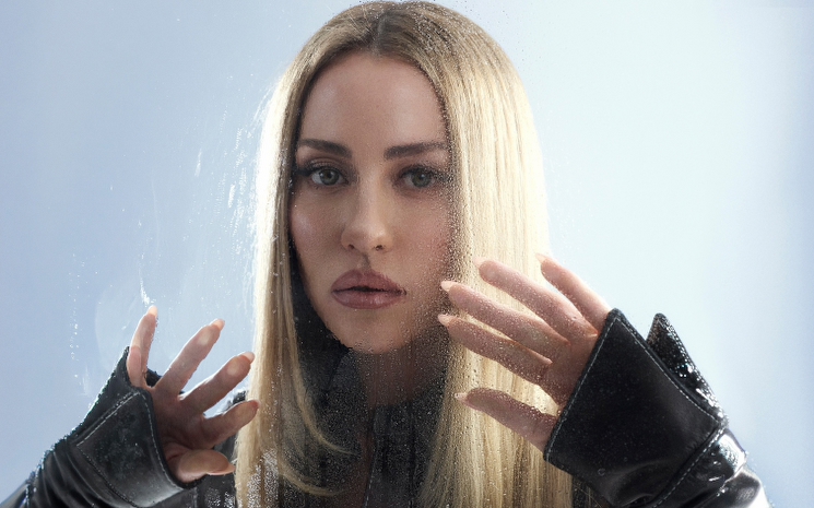 Derya Uluğ'dan Bir Ayrılık Hikayesi \"Hani\"