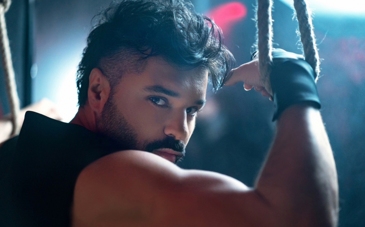 Emir'den \"Gecenin Yarısı\"