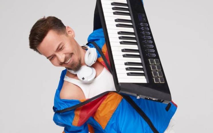 Erdem Kınay'dan Sürpriz Çalışma!