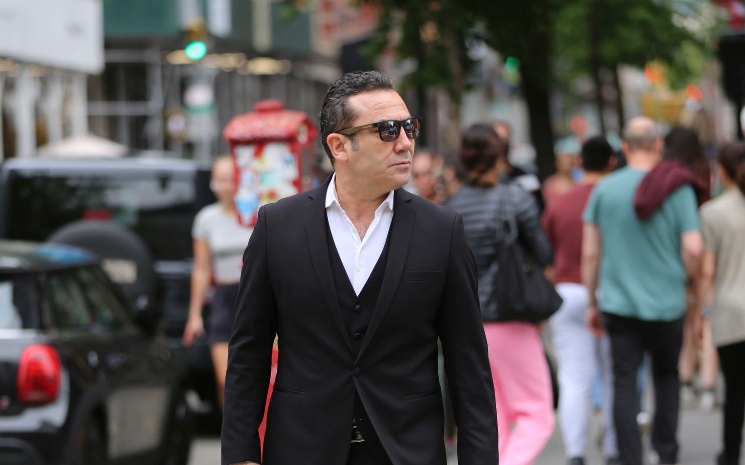 Ferhat Göçer&#039;in yeni teklisi \&quot;Bu Kafayla\&quot; Yayınlandı.