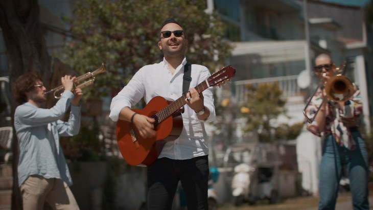 Selçuk Erk Yeni Şarkısı Hasbihal'i  Yayınladı.