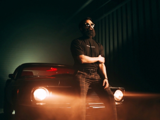 Gökhan Türkmen'in Disco Funk Tarzındaki Albümü \"7\"4 Haziran'da Dinleyiciyle Buluşuyor.