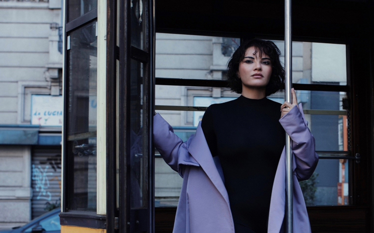 Göksel'den Yeni Şarkı \"Sen Varsın\"