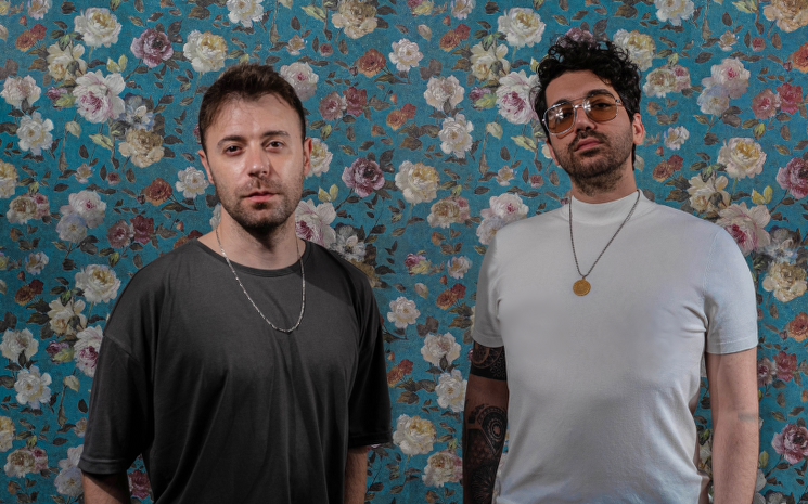 İkilem'in beklenen teklisi \"Geçemem Senden\" müzikseverlerle buluştu.