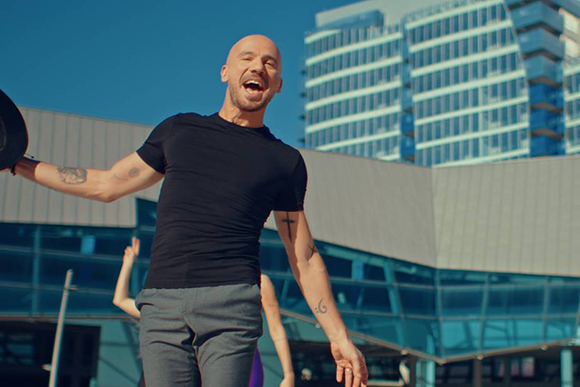 Alex &#039;&#039;Bye Bye&#039;&#039;