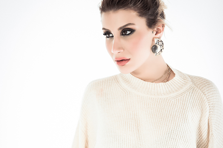 İrem Derici&#039;den yeni single \&quot;Meftun\&quot;