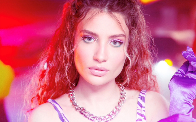 Irmak Arıcı Sevenleriyle Buluşmaya Hazırlanıyor.