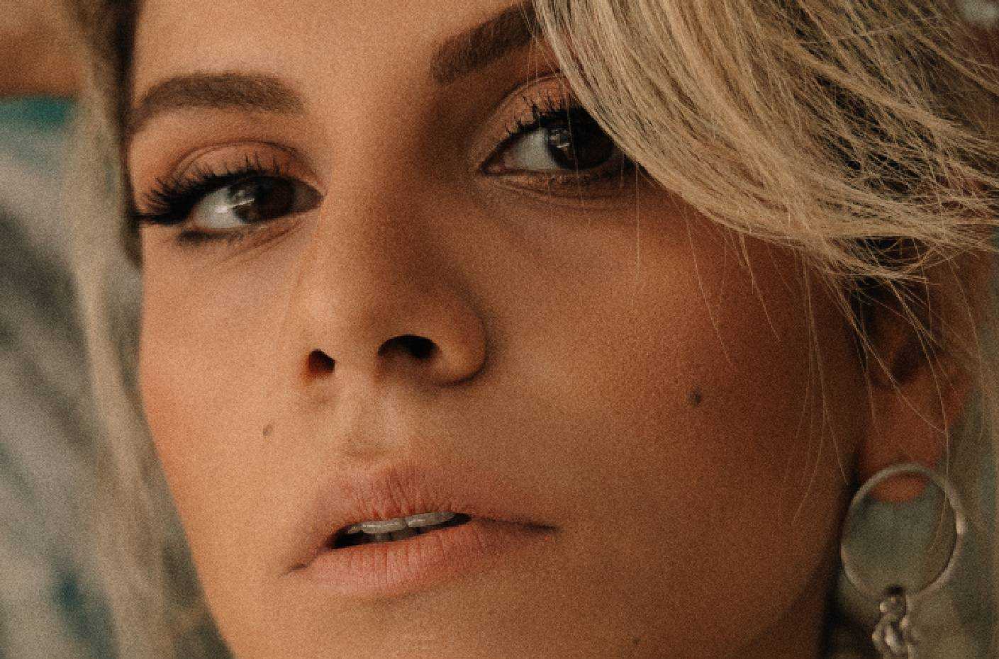 Melis Kar&#039;dan Yeni Single Çalışması \&quot;Hürrem\&quot;