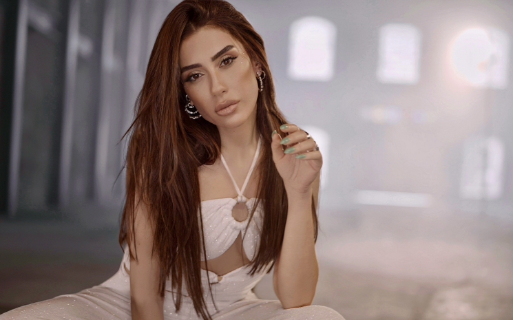 Nil Karataş yepyeni şarkısı 'Sensin Galibi' ile sevenleriyle buluştu.