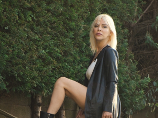 Ömür Gedik'ten \"Yaz Yağmuru\"