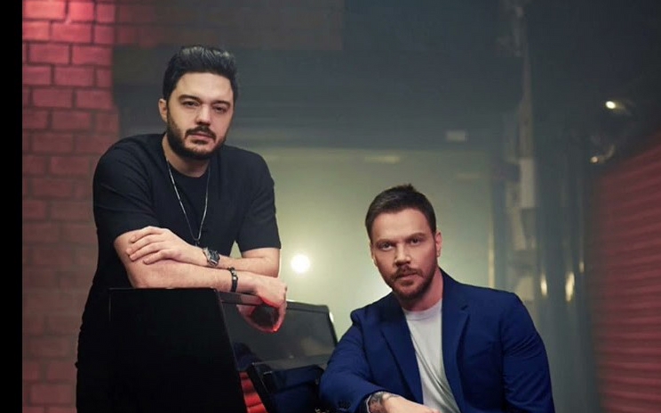 Sinan Akçıl'ın' Piyanist 3' Albümünün İkinci Ayak Sesi 'Hiç Unutma' Oldu.