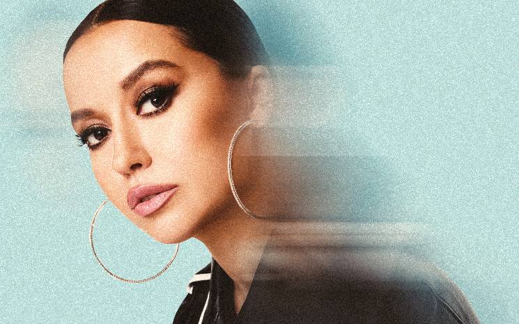 Tuğba Yurt – Yeni Single