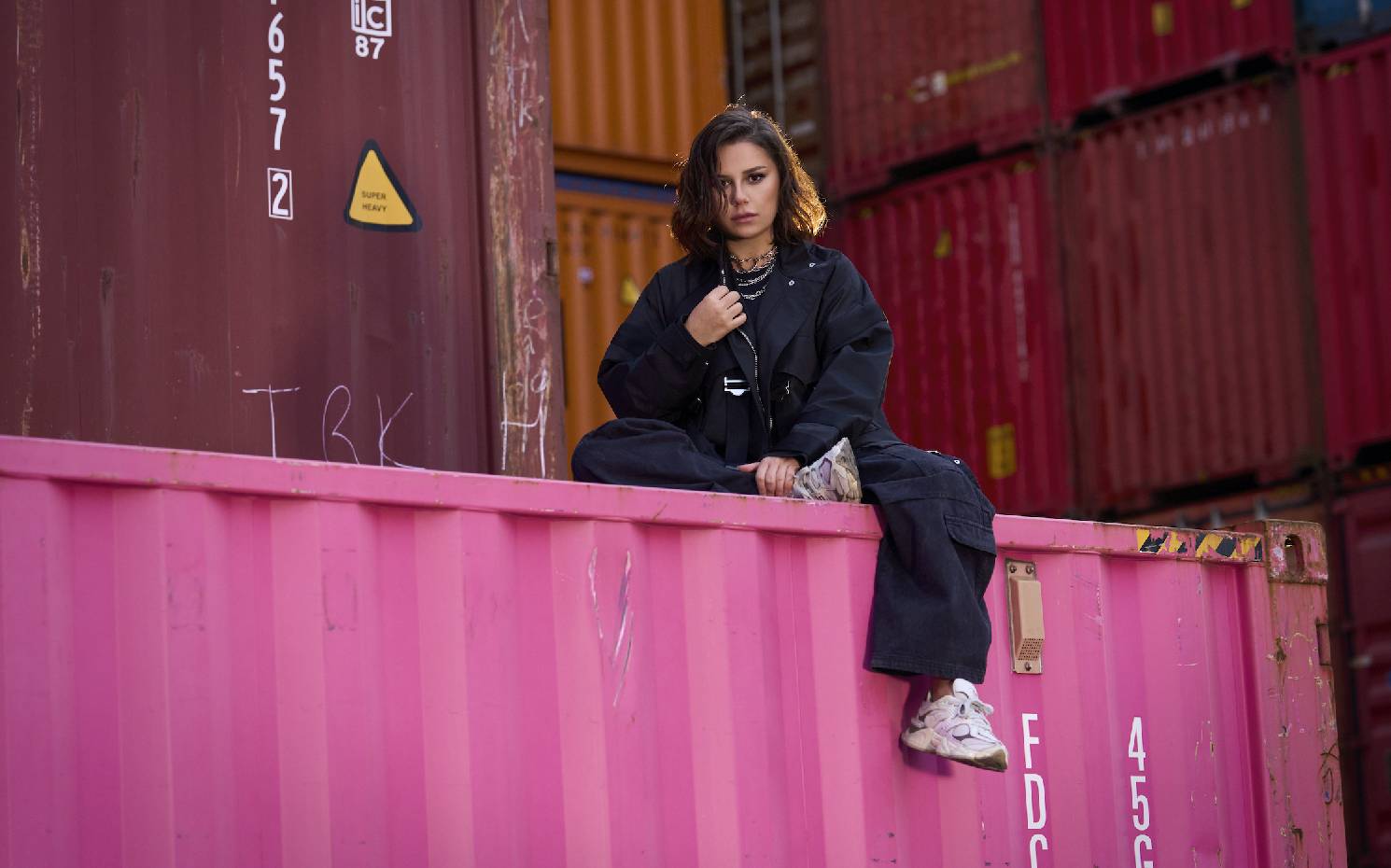 Merve Özbey \"Zümrüdüankam\"