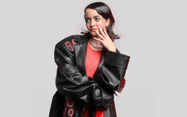 Melis Fis'ten Sıfır Kilometre Bir Şarkı: Kendini Kandır