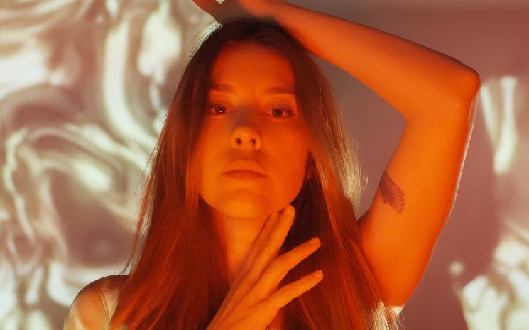 Merve Deniz'in \"Bi' Yanımdan Herkes Korkmuş\" İsimli Yeni Single Çalışması Yayında!