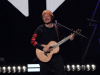 Ed Sheeran bu sene  elektrikli karavan ile turneye çıkmayı  planlıyor