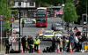 LONDRA'DAKİ BIÇAKLI SALDIRIDA 2 KİŞİ YARALANDI, ŞÜPHELİ GÖZALTINA ALINDI