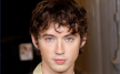 Troye Sivan yeni single'ı Party'de Madonna'yı örnekliyor