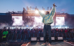 Calvin Harris, Hampden Park konserlerinde Kasabian'dan Serge Pizzorno'yu sahneye çıkardı.