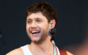 Niall Horan turnesinin ilk gecesinde Liam Payne'in sesini sahneye taşıdı