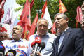 ÖZEL, EYLEM YAPAN MADEN İŞÇİLERİNİ ZİYARET ETTİ