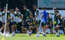 FENERBAHÇE SAHAYA İNDİ