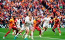 LİDER GALATASARAY, SİVASSPOR'U FARKLI GEÇTİ