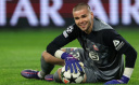 PSG, FRANSIZ KALECİ LUCAS CHEVALİER İLE 5 YILLIK SÖZLEŞME İMZALADI
