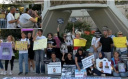 MATTİA AHMET MİNGUZZİ'NİN ANNESİ BAKIRKÖY'DE OTURMA EYLEMİ YAPTI