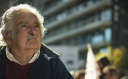 MUJICA, ÇİFTLİĞİNDE DEFNEDİLDİ