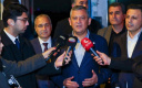 YENİ PARTİ GENEL BAŞKANI ÖZEL, SİNEM DEDETAŞ'I EVİNDE ZİYARET ETTİ