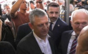 ÖZGÜR ÖZEL, KOCAELİ ESNAFINI ZİYARET ETTİ VE ALIM GÜCÜNÜ DEĞERLENDİRDİ