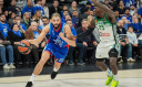 PANATHİNAİKOS'U 85-82 YENEN ANADOLU EFES SERİYİ 2-2'YE GETİRDİ