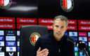 FEYENOORD, TEKNİK DİREKTÖR ROBİN VAN PERSİE İLE YOLLARINI AYIRDI