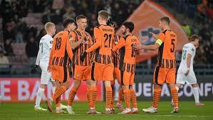 ARDA TURAN'IN SHAKHTAR'I İRLANDA'DA KAZANDI