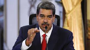 VENEZUELA LİDERİ MADURO, OLASI SALDIRIYA KARŞI HAVA KUVVETLERİNE 