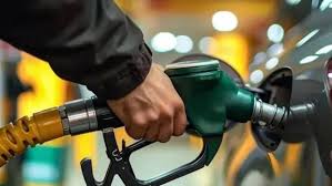 BENZİNE ZAM GELİYOR